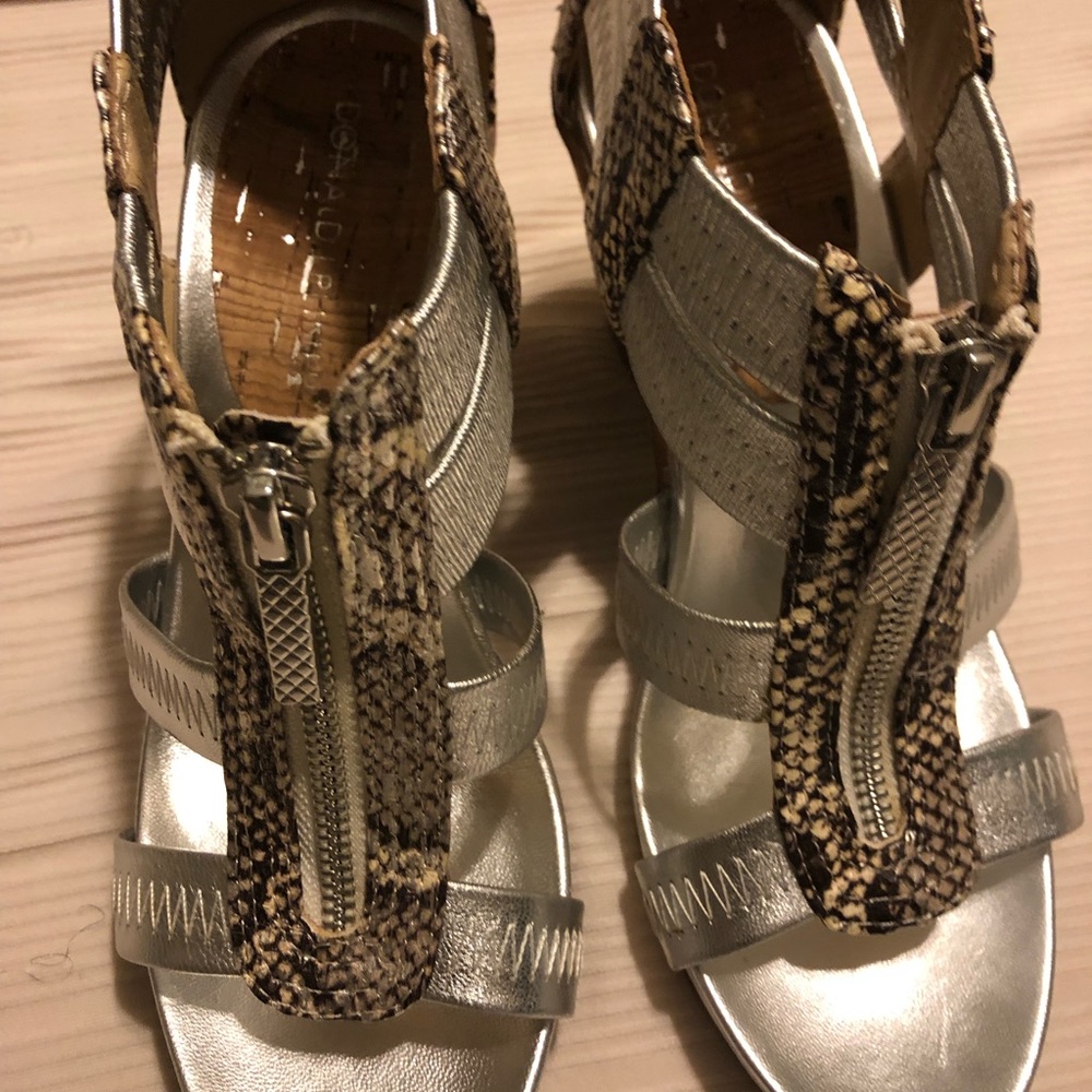 Donald J Pliner Snake Skin Heels